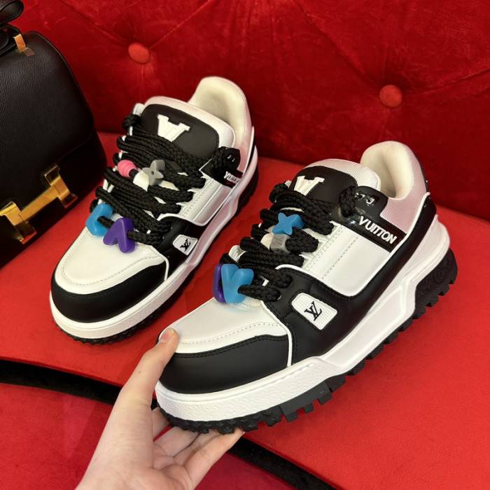 LOUI VUITTO SNEAKER
