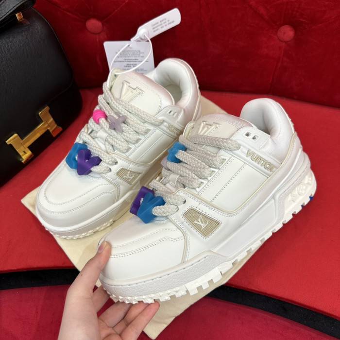 LOUI VUITTO SNEAKER