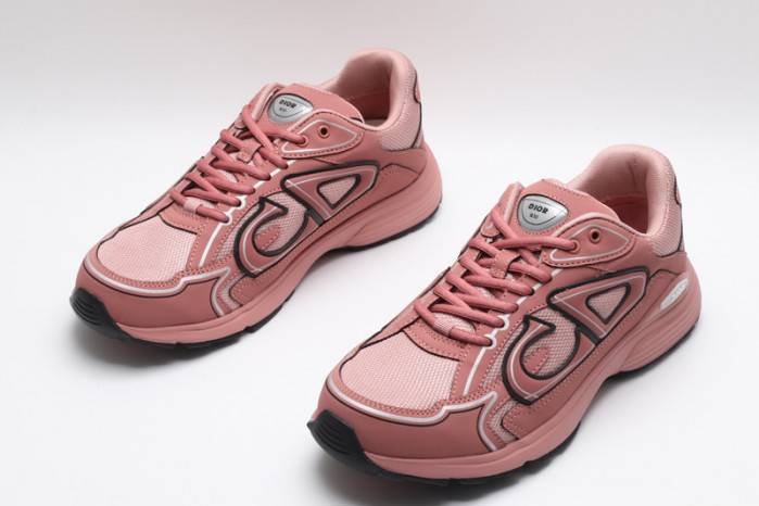 D10R B30 SNEAKER