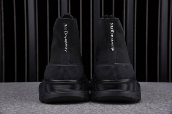 MQ Sneakers
