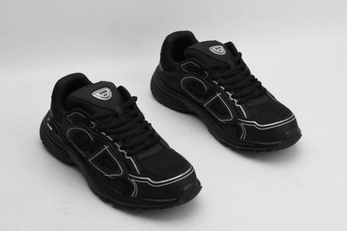 D10R B30 SNEAKER