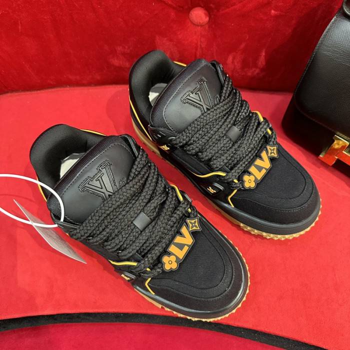 LOUI VUITTO SNEAKER