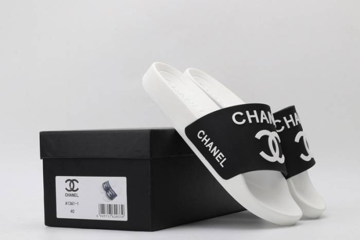 Chane SLIPPERS