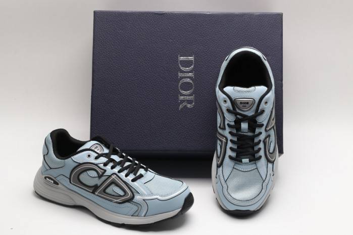 D10R B30 SNEAKER