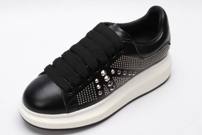 MQ Sneakers