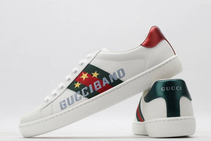 G*u*i ace embroidered low-top sneaker 603693 0fi10 9069