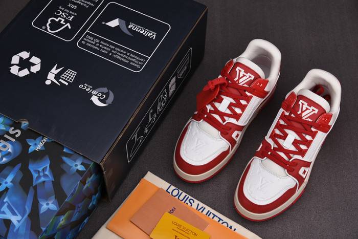 LOUI VUITTO SNEAKER