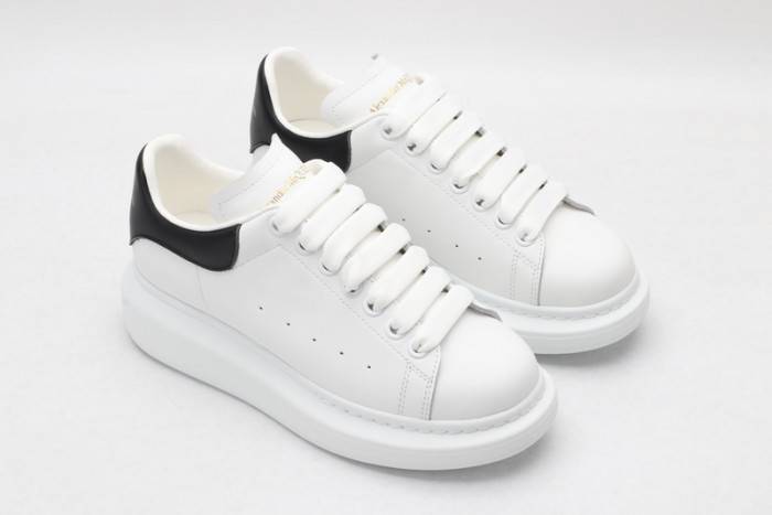 MQ Sneakers