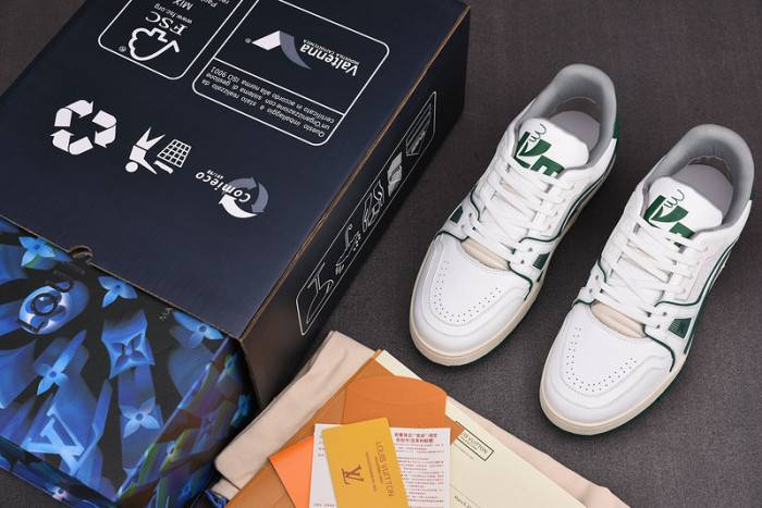 LOUI VUITTO SNEAKER
