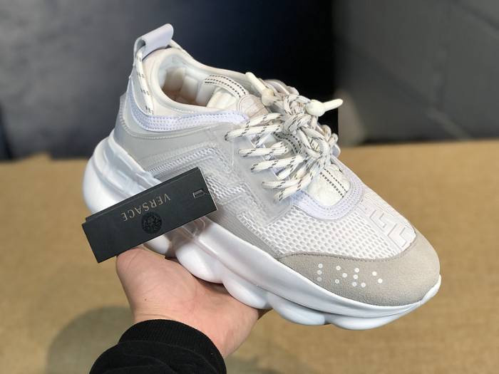 VERS CHAIN REACTION SNEAKERS