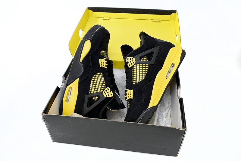 Jordan 4 Retro Thunder