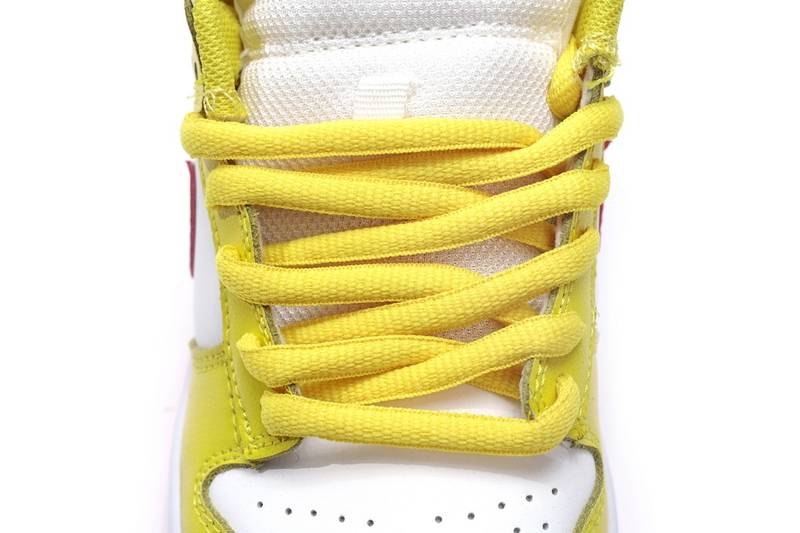 Nike Dunk Low Samba
