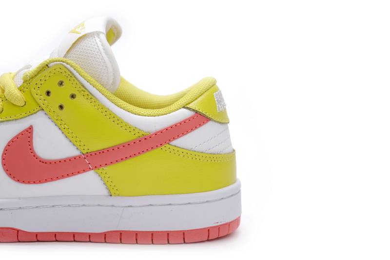 Nike Dunk Low Samba