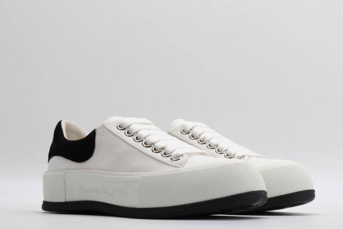MQ Sneakers
