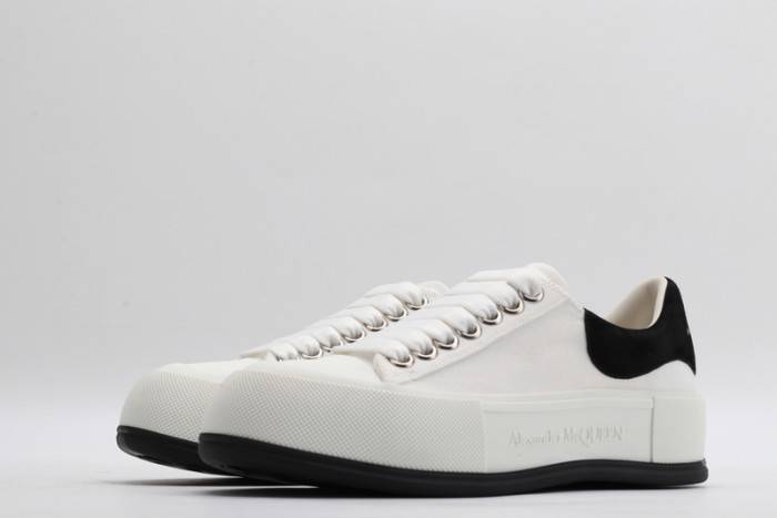 MQ Sneakers