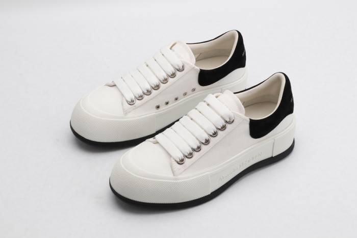 MQ Sneakers