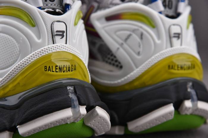 Ba*len*cia*ga -runner