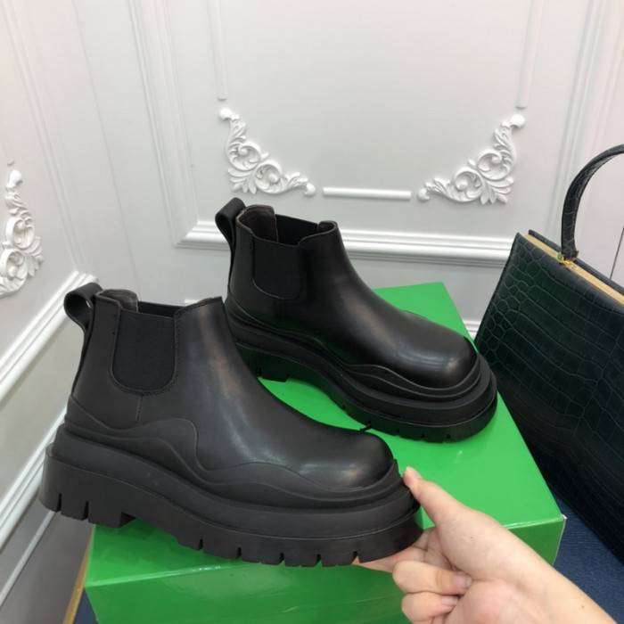 bo*te*ga Ve*ne*ta boots