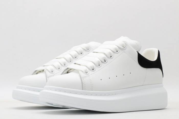 MQ Sneakers