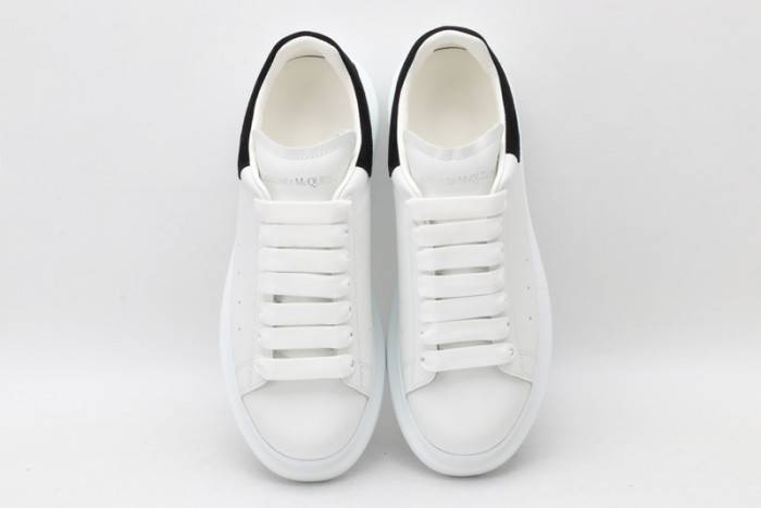 MQ Sneakers