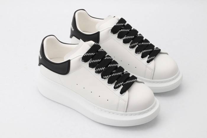 MQ Sneakers