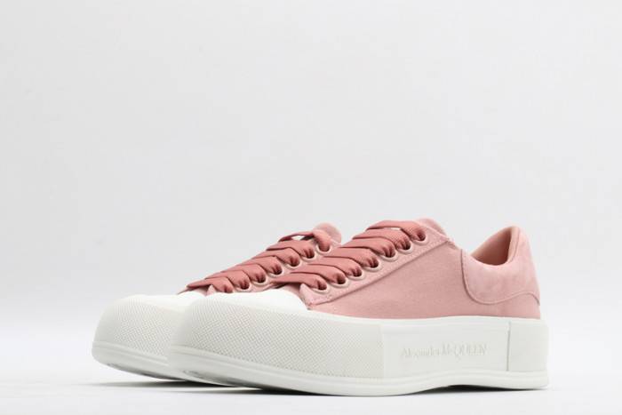 MQ Sneakers