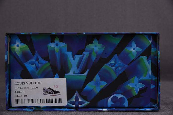 LOUI VUITTO SNEAKER