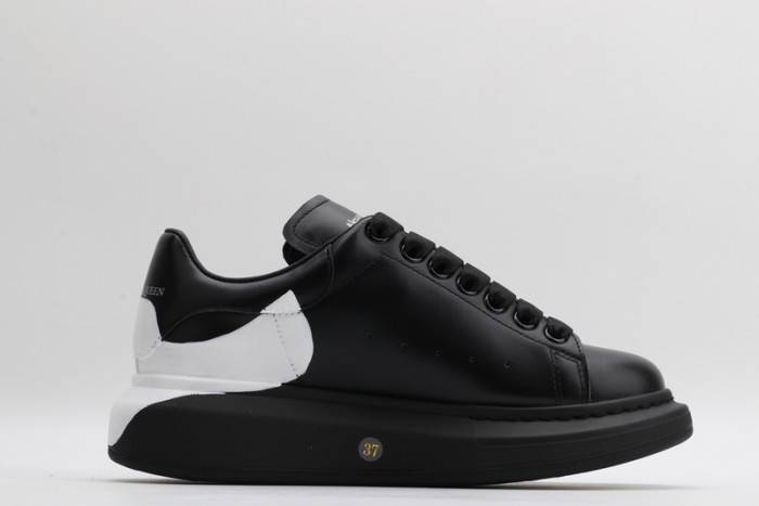 MQ Sneakers