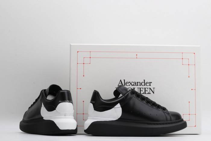 MQ Sneakers