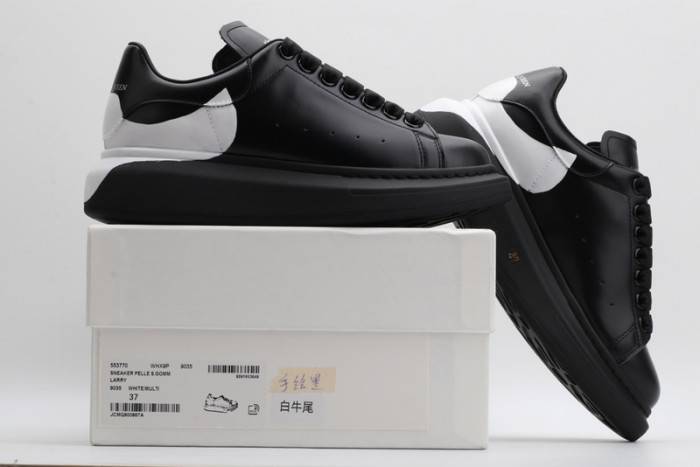 MQ Sneakers