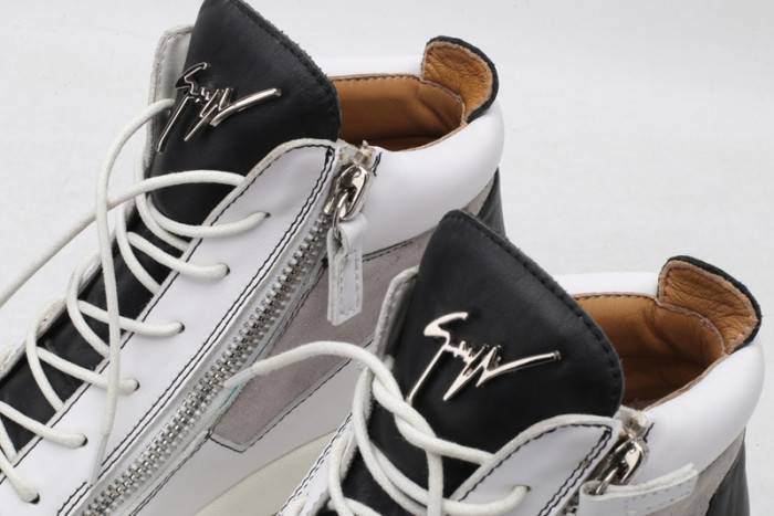 GZ SNEAKER