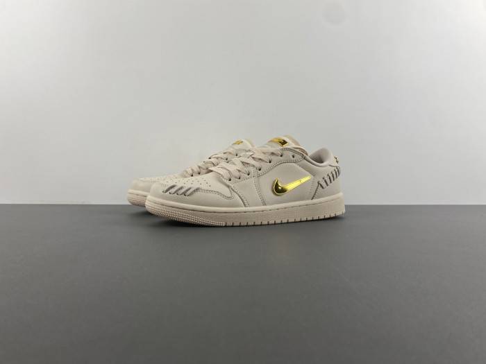 Air Jordan 1 Low WMNS “Method of Make” FN5032-200