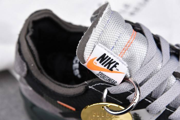 Nike Air Max 90 Essential Grey Suede AJ1285-025