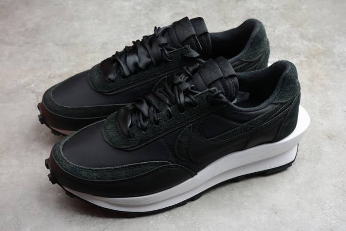 Sacai x Nike LVD Waffle Daybreak Black white BV0073-002