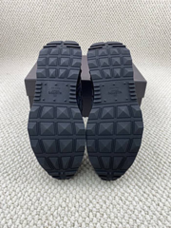 VALE·NTI·NO· Sneakers VS009